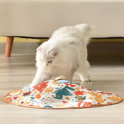 jouet chat interactif tapis avec mouvement sous tissu chat en chasse