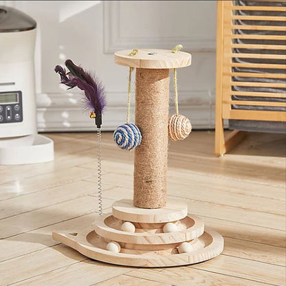 Arbre à chat en bois avec colonne griffoir centrale, balles suspendues et plume interactive
