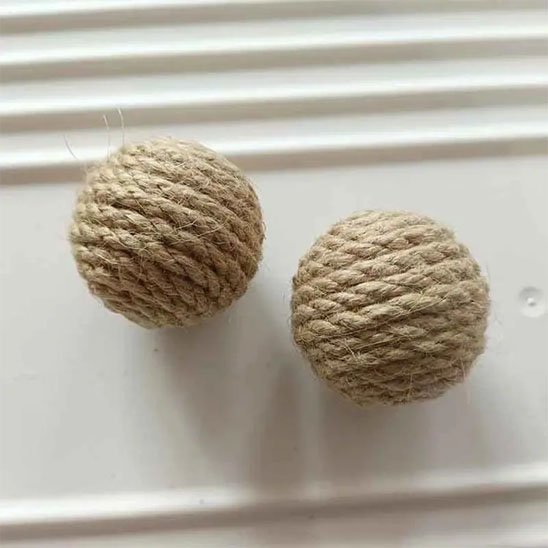 balle pour chat_2a01ba9d 72f2 49a0 be77 34195bad32f8