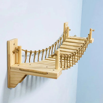 pont mural pour chat en bois naturel fixé au mur